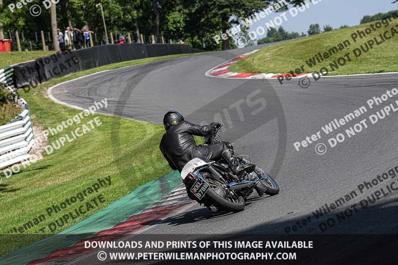 Vintage motorcycle club;eventdigitalimages;mallory park;mallory park trackday photographs;no limits trackdays;peter wileman photography;trackday digital images;trackday photos;vmcc festival 1000 bikes photographs